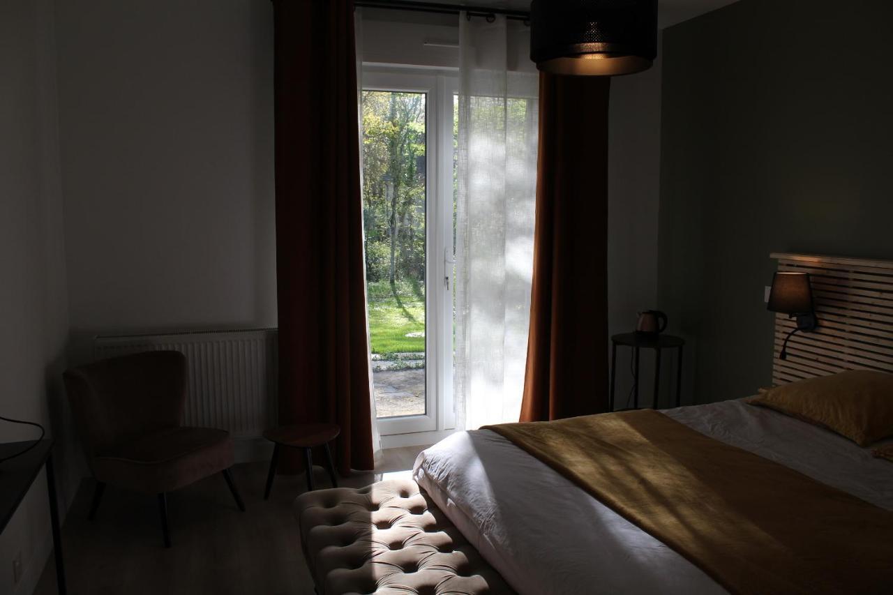 Le Pre Du Buis Bed & Breakfast Yvre-l'Eveque Ngoại thất bức ảnh