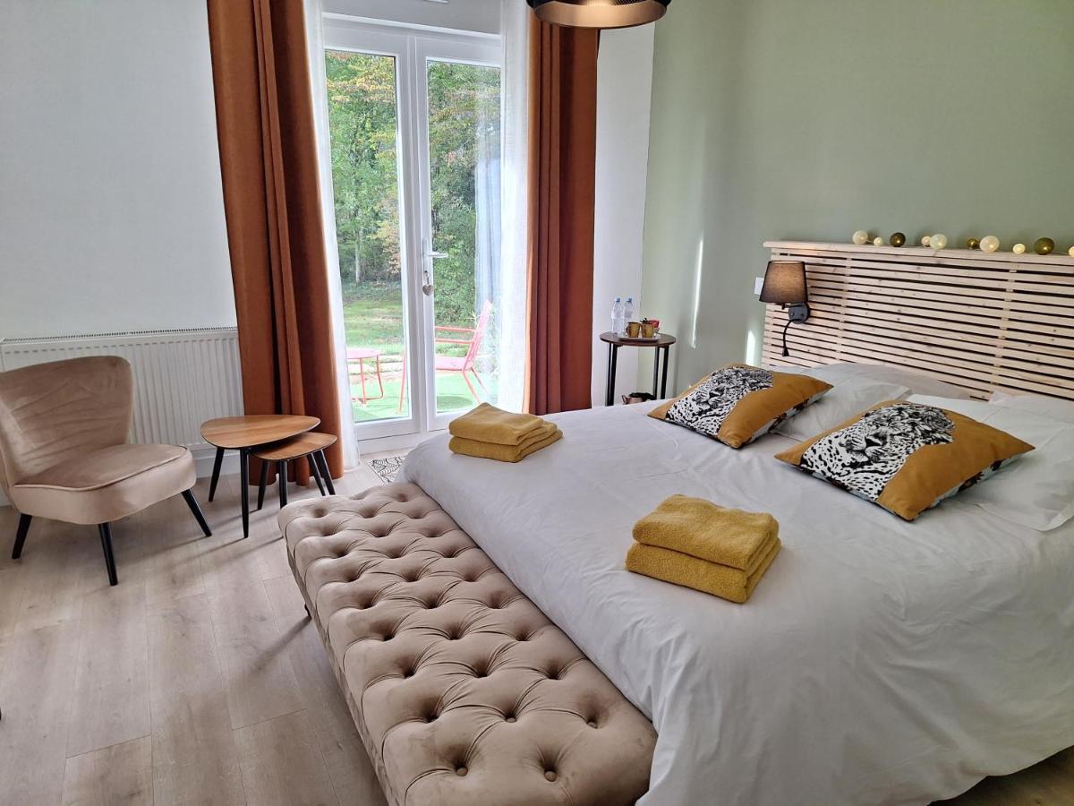 Le Pre Du Buis Bed & Breakfast Yvre-l'Eveque Ngoại thất bức ảnh